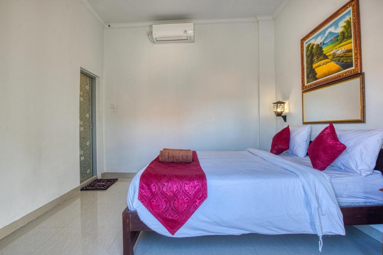 L Degus Hostel Toyapakeh Bagian luar foto