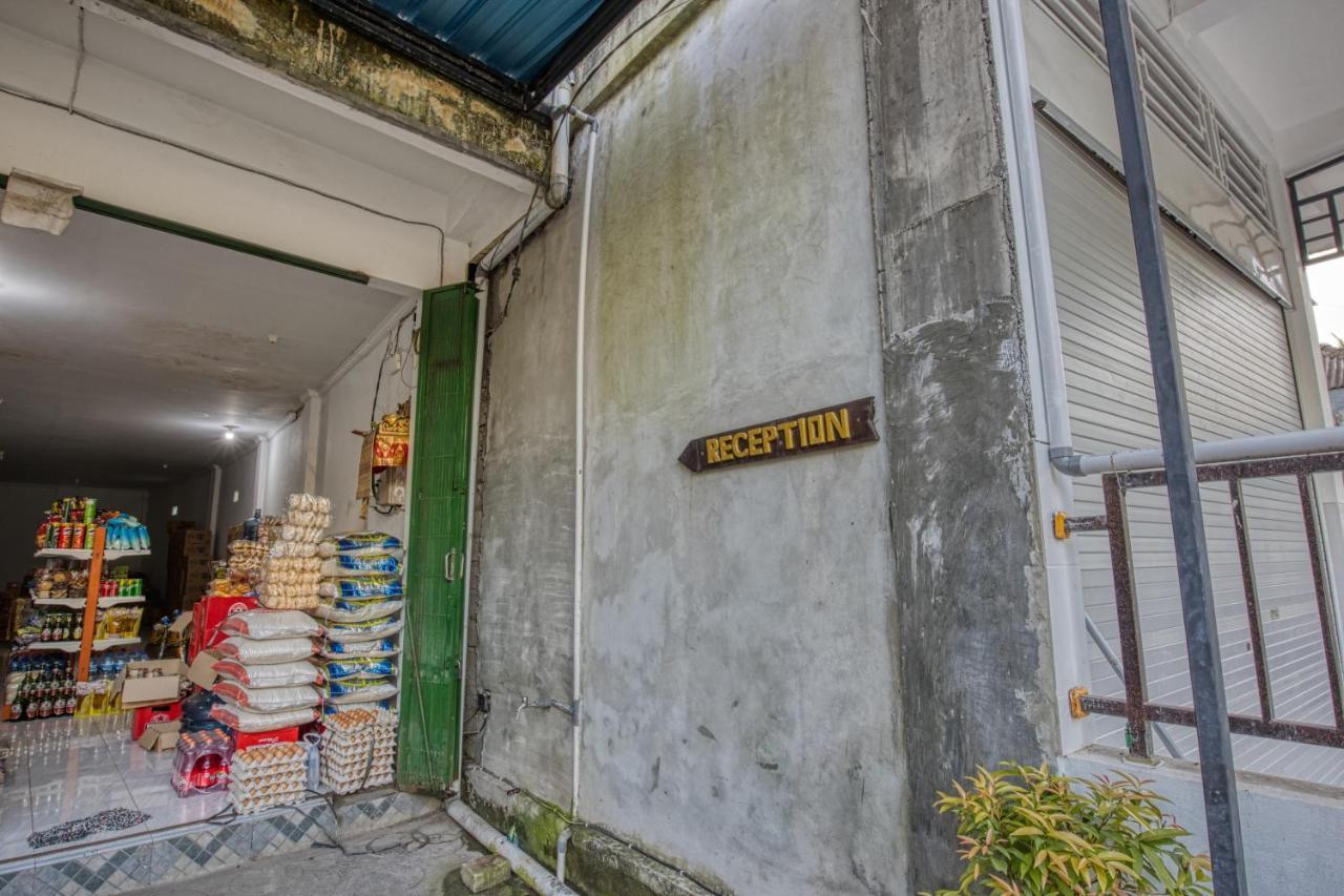 L Degus Hostel Toyapakeh Bagian luar foto