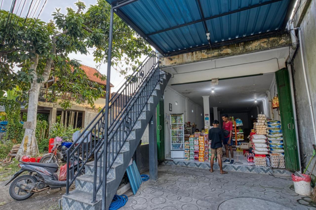 L Degus Hostel Toyapakeh Bagian luar foto